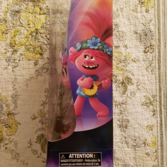 Rare & Discontined Princess Poppy Doll - Picture 2 of 4